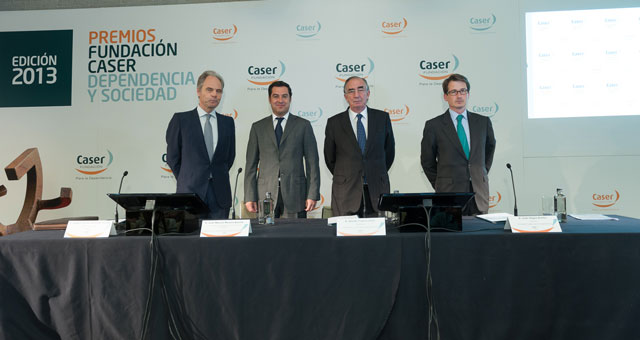 De izquierda a derecha, el Director General del Grupo Caser, Ignacio Eyries; el Secretario de Estado, Juan Manuel Moreno; el Presidente de la Fundación Caser, Amado Franco, y el Director, Juan Sitges