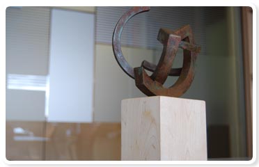 Estatuilla que se entrega a los ganadores del Premio Dependencia y Sociedad
