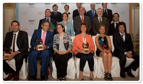 Foto familia entrega Premios Fundación Caser 2011