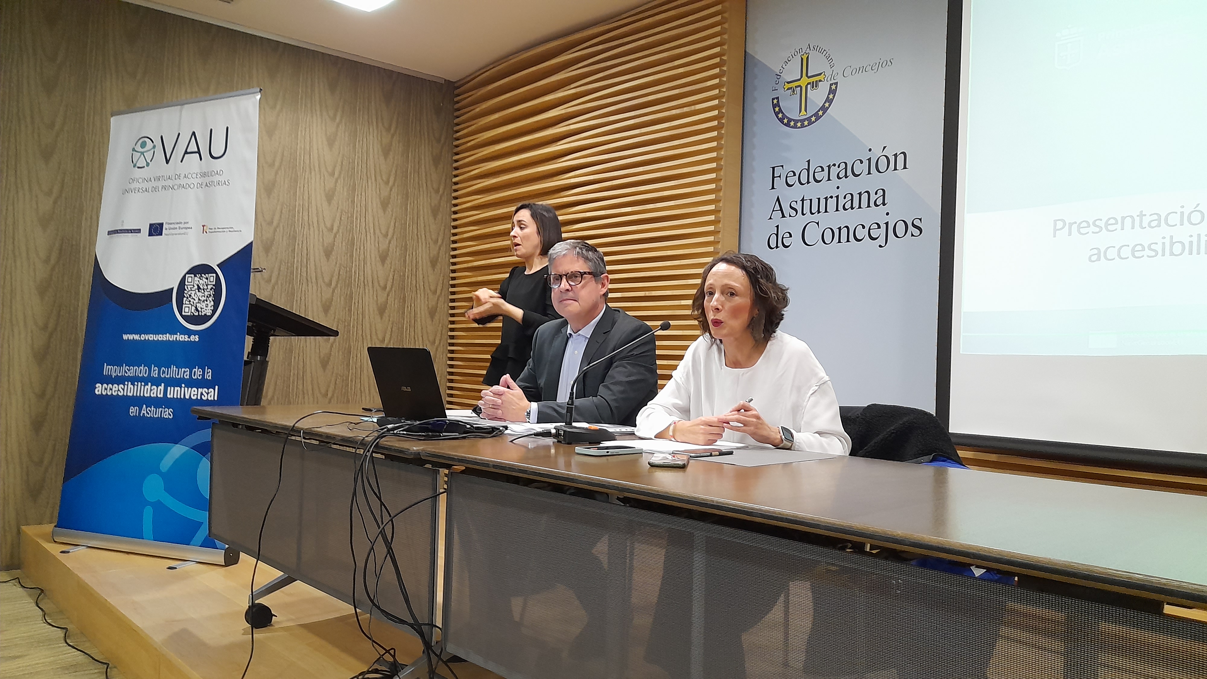 Foto de la presentación del programa de accesibilidad de servicios sociales en Asturias