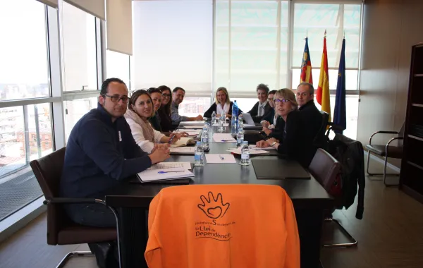 Foto reunión secretaria autonómica de Servicios Sociales y Autonomía Personal de la Comunidad Valenciana