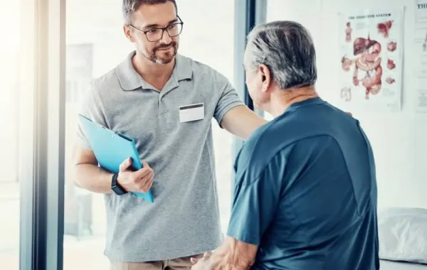 Una correcta prescripción de ejercicio físico desde la consulta de Atención Primaria ayudaría a mantener la autonomía de las personas.