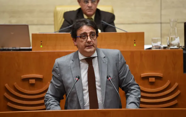 Foto del Consejero de Sanidad José María Vergeles