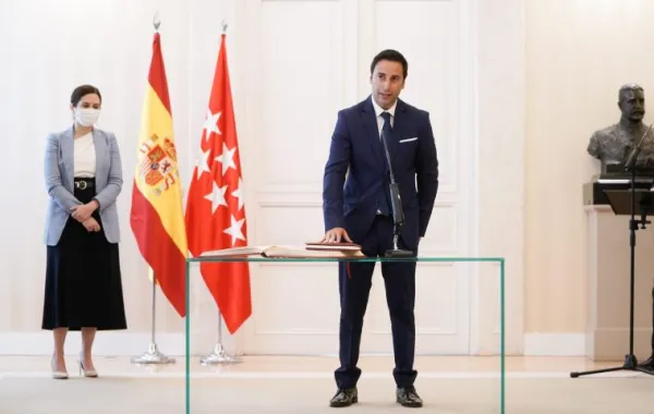 Foto del Consejero de politicas sociales de la Comunidad de Madrid