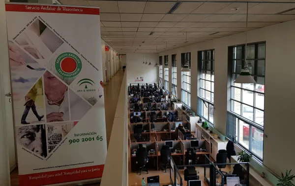 Foto de las oficinas de teleasistencia en Andalucia