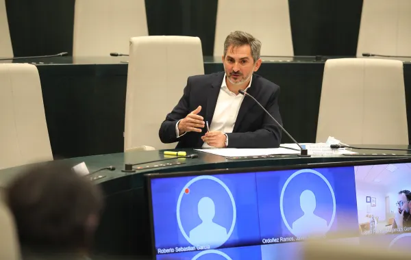 Foto del Delegado de Familias y Bienestar Socia del Ayuntamiento de Madrid presentado la oficina de vida independiente