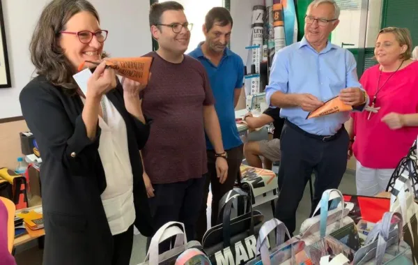 Foto de personalidades de la Comunidad de Valencia en un evento