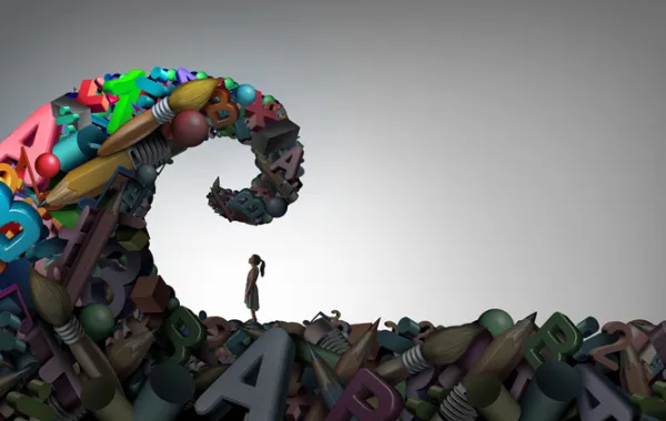 Foto de una niña frente a una ola de letras