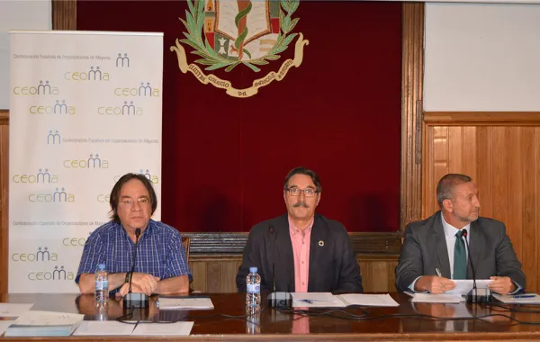 Foto de la presentacion del Manifiesto para impulsar el envejecimiento saludable en España de CEOMA