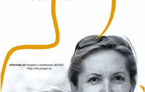 Foto del carted de cuidarte con una señora mayor y una señora joven sonriendo