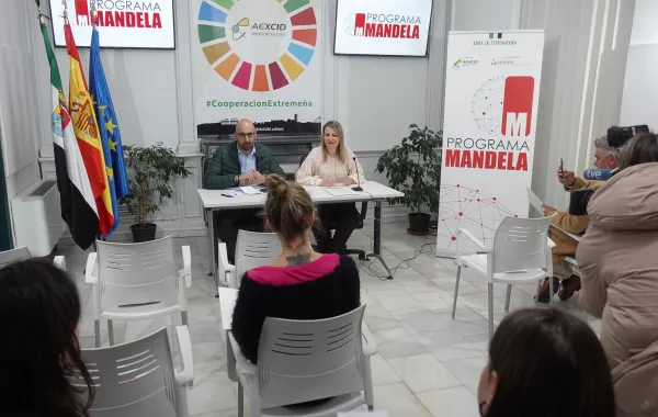 Foto de la presentación del programa de voluntariado de personas mayores