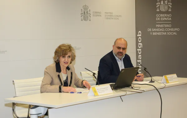 Foto de la Ministra de Sanidad, Consumo y Bienestar social presentado el programa