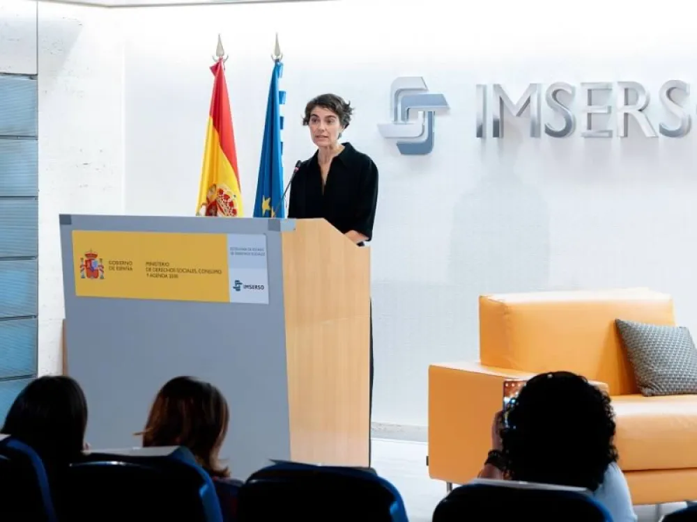 María Rosa Martínez Rodríguez, secretaria de Estado de Derechos Sociales, dando a conocer los datos de este último informe.