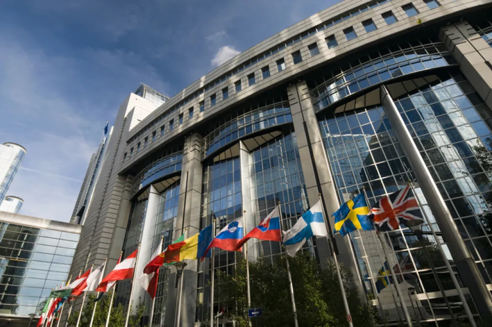 Foto fachada del parlamento europeo.