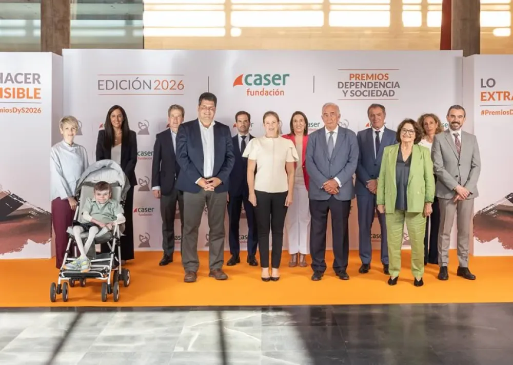 Foto de familia en la Gala de los Premios Dependencia y Sociedad de Fundación Caser 2026